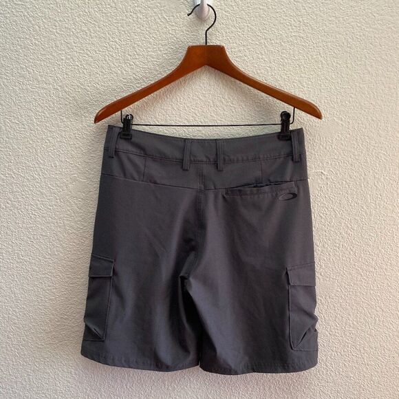 OAKLEY Hydrolix Hybrid Cargo 21 Shorts Men’s Size 28 Gray Color F0A404478 - Picture 3 of 3